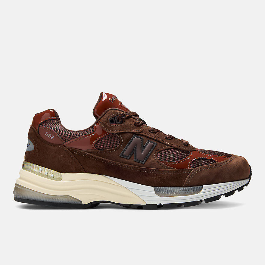 Aminé x New Balance 992 U992NE, brown pig suede and burgundy patent leather, lateral view.